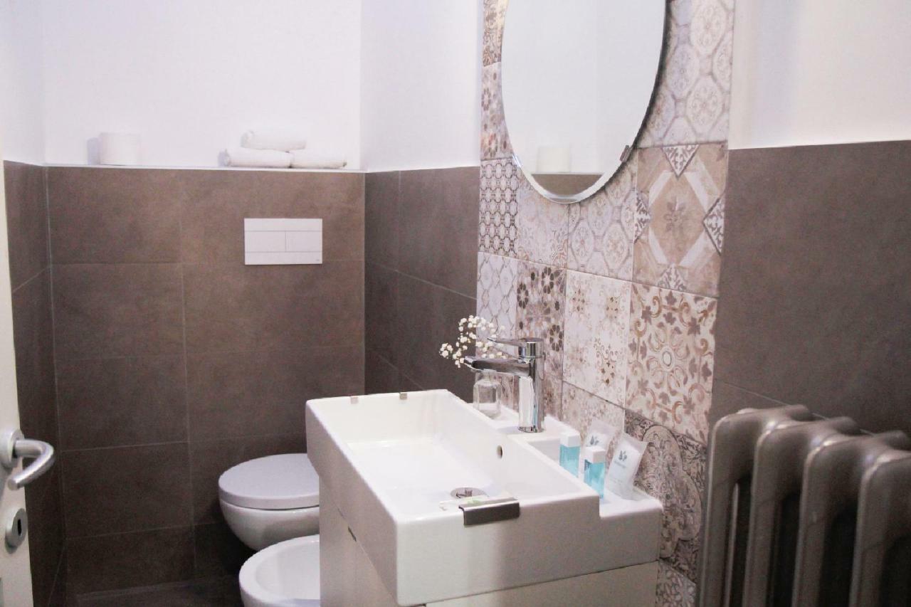Hoa Rome Hotel Bagian luar foto