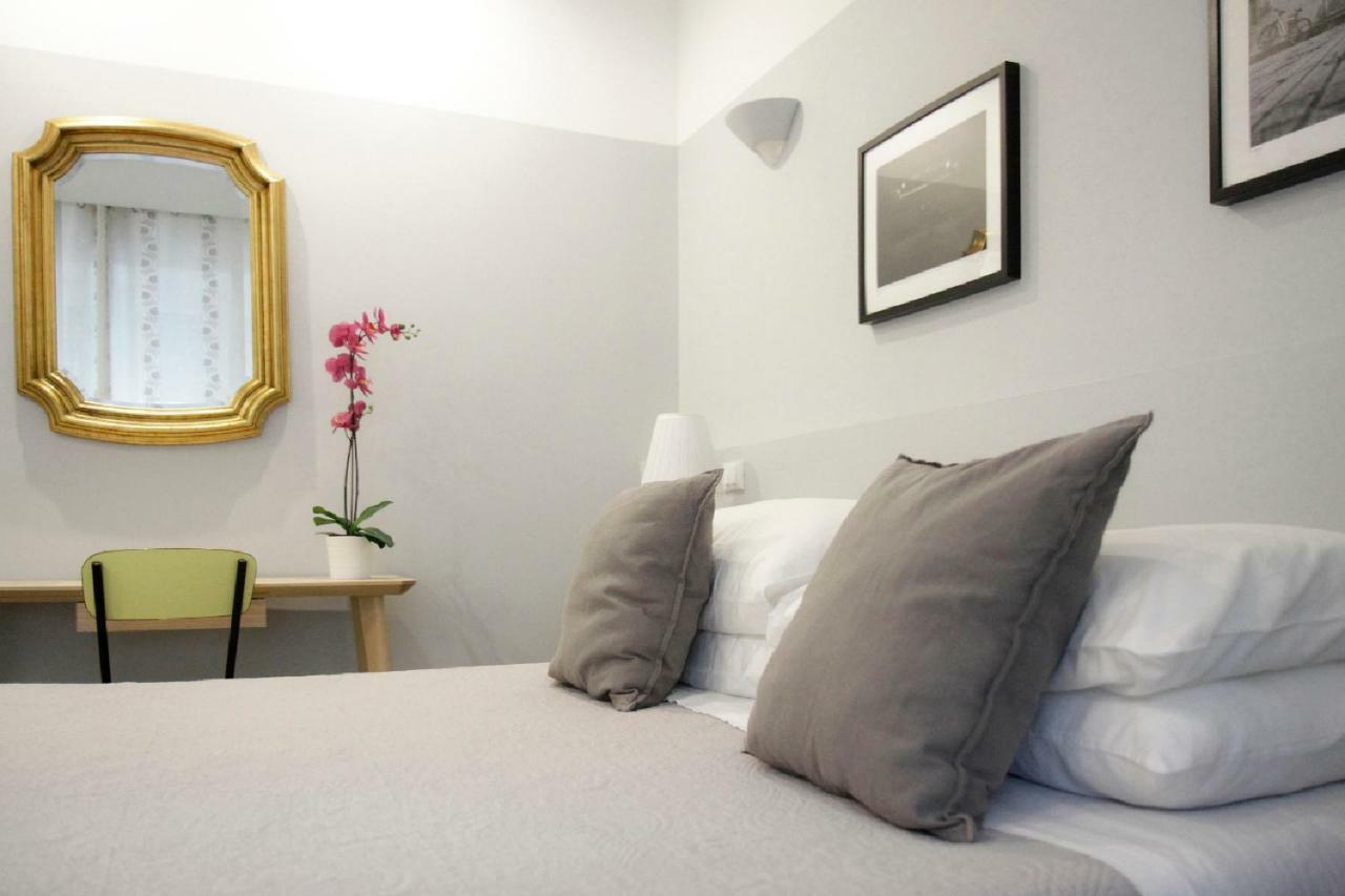 Hoa Rome Hotel Bagian luar foto